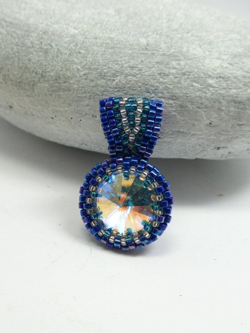 Rivoli Pendant